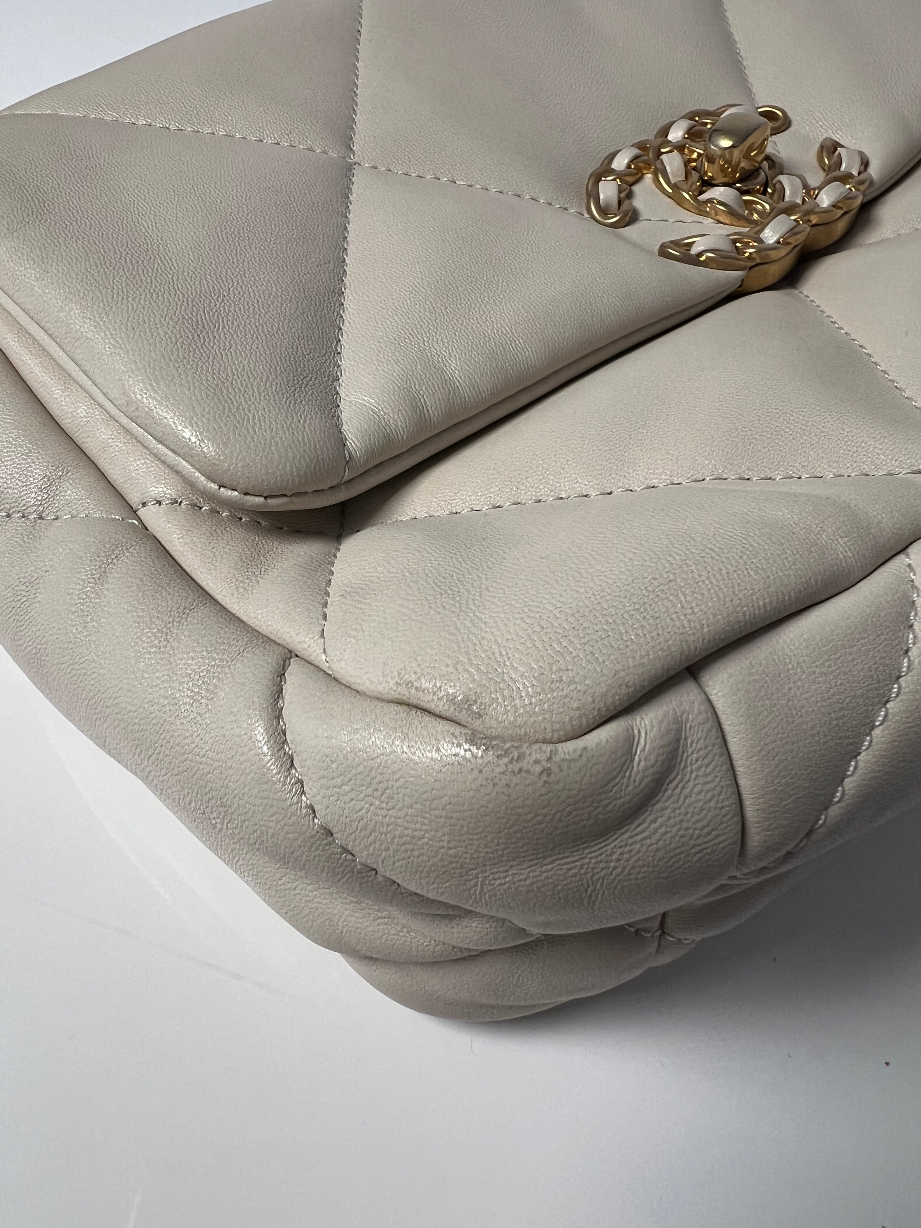 Beige 19 Small Lambskin Flap AGHW/SHW/RHW