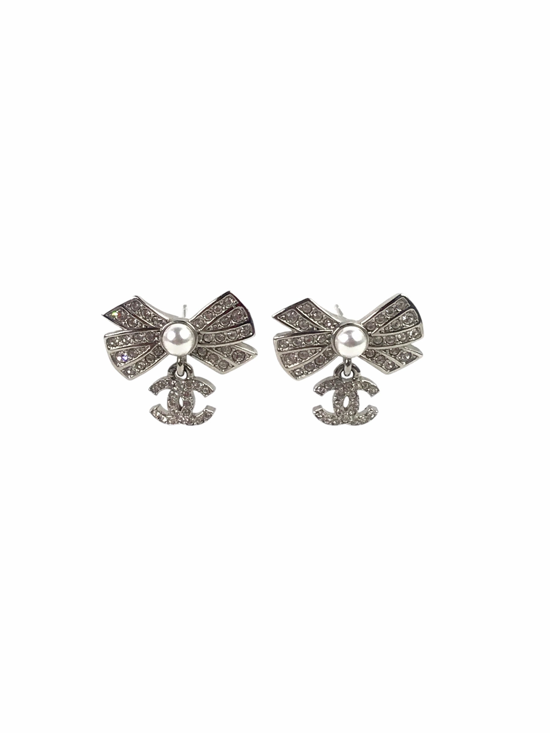 22P Crystal/Pearl CC Bow Drop Earrings