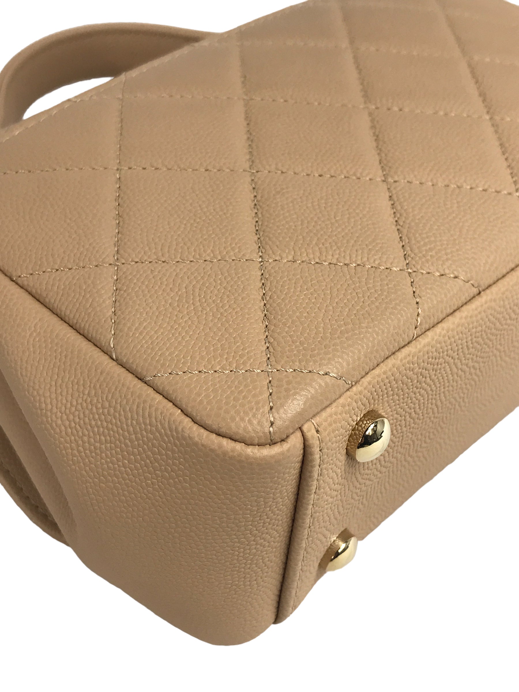 Beige Caviar Quilted Calfskin Small Business Affinity Flap Bag W/GHW