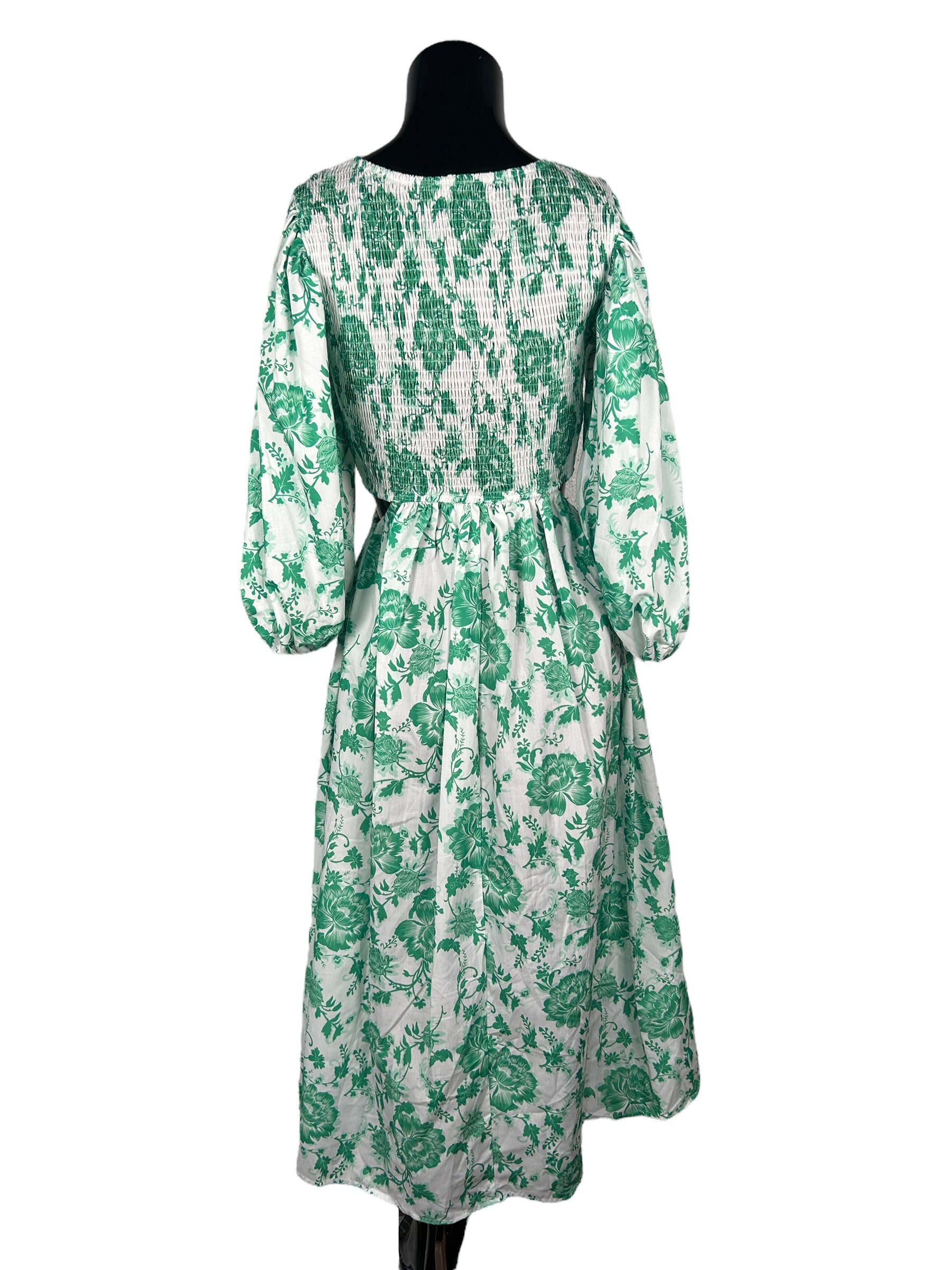 IN THE STYLE Green Floral Dress