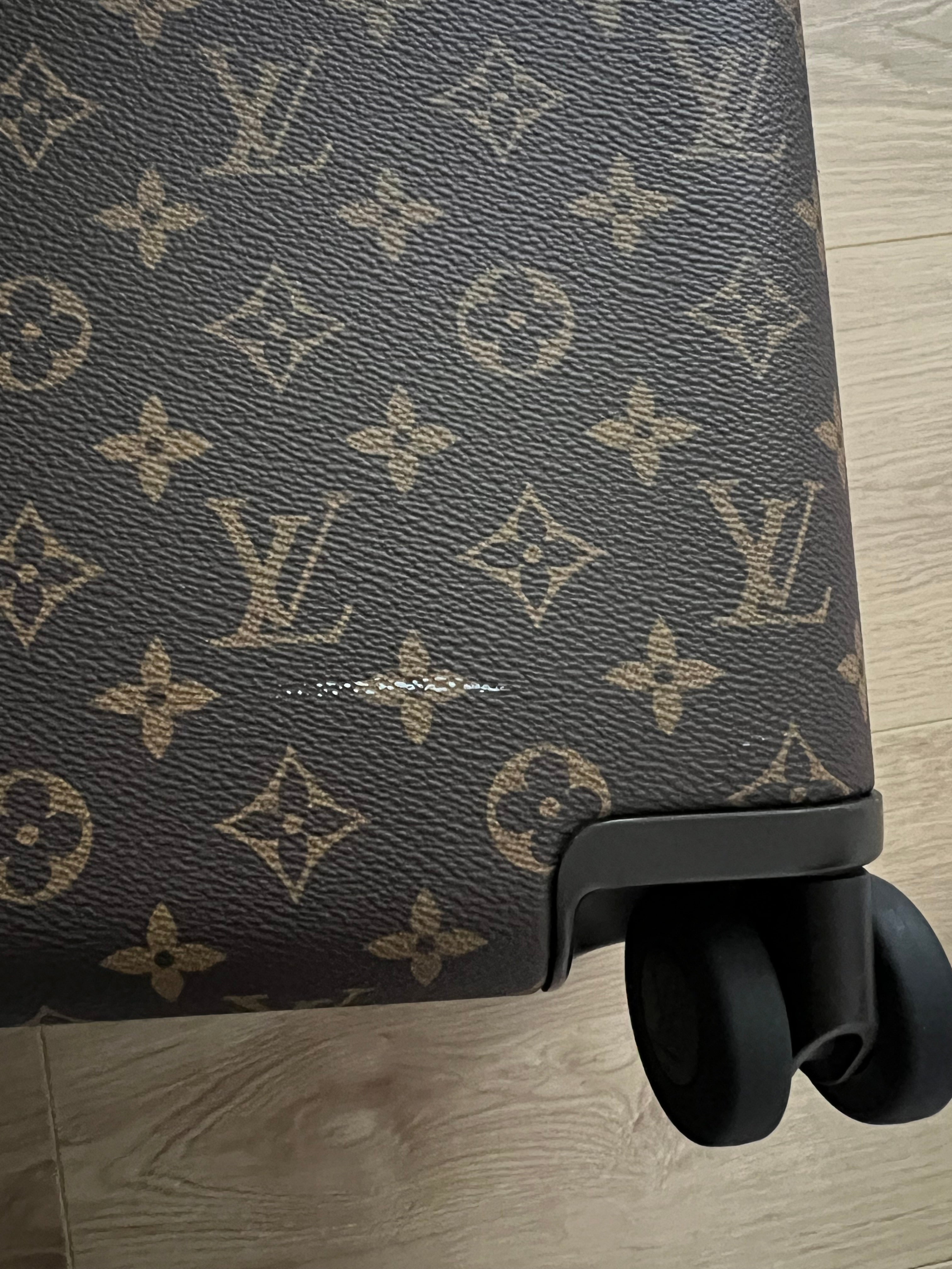 Monogram Canvas Horizon 55