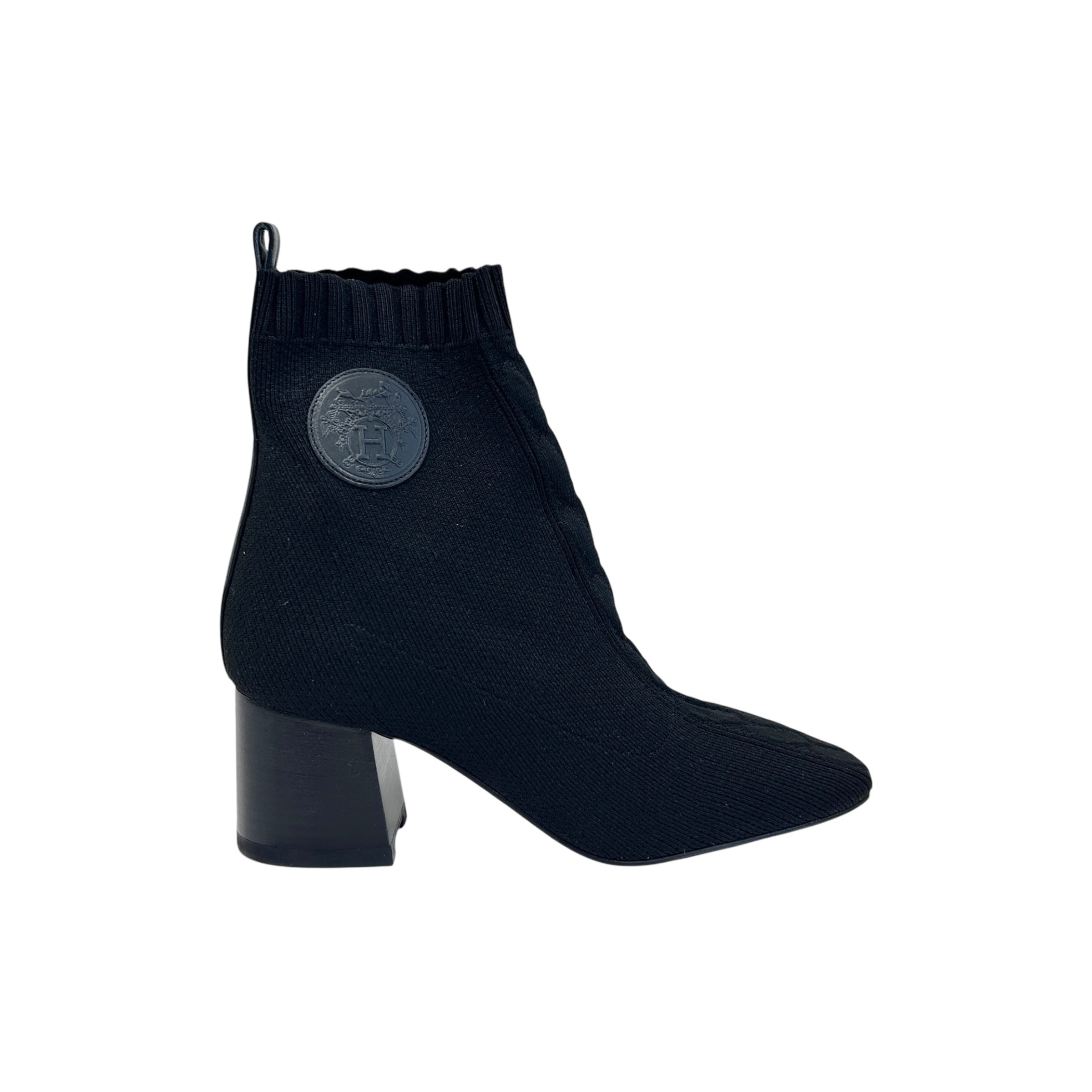 Black Volver 60 Ankle Boots