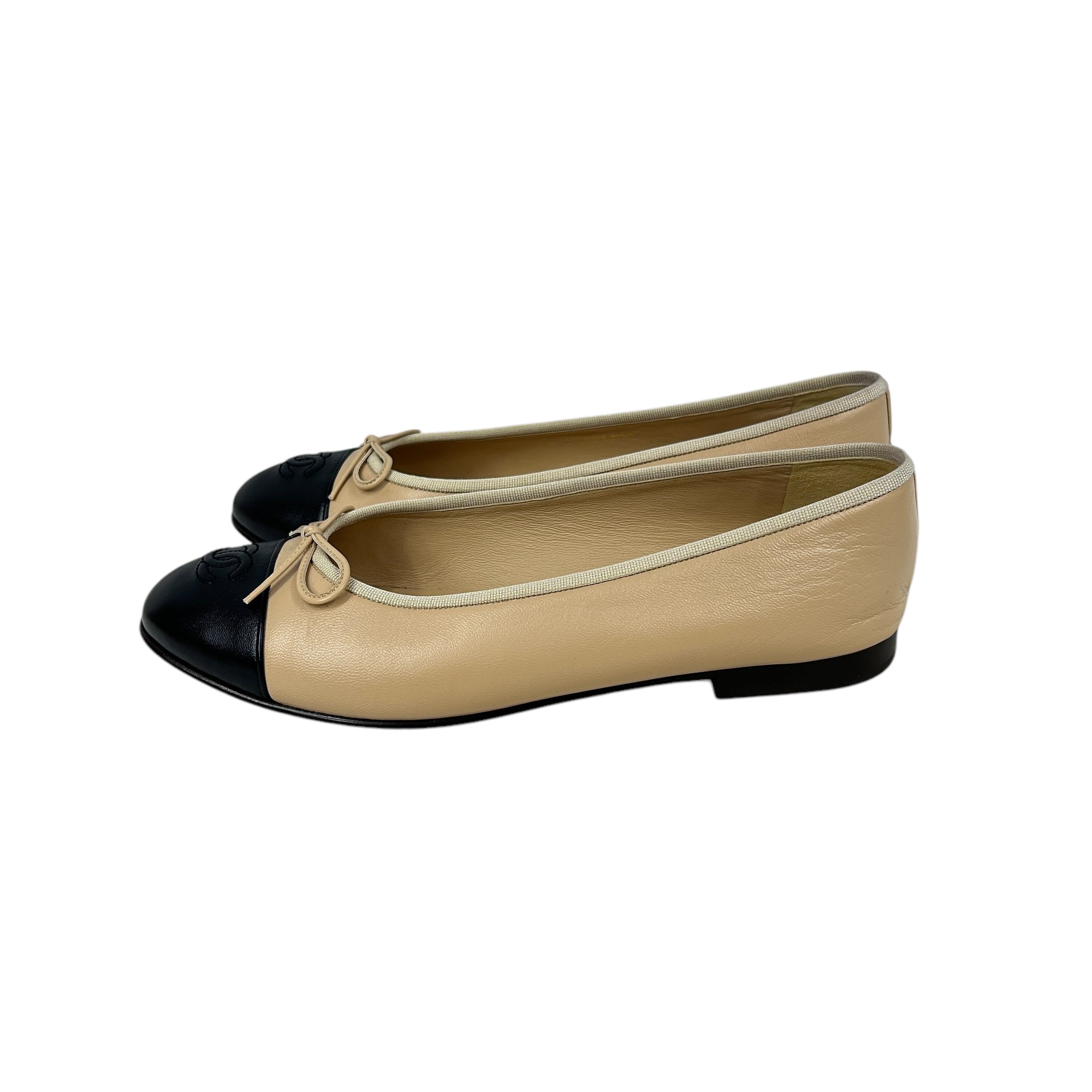 Beige/Black Lambskin CC Ballet Flats