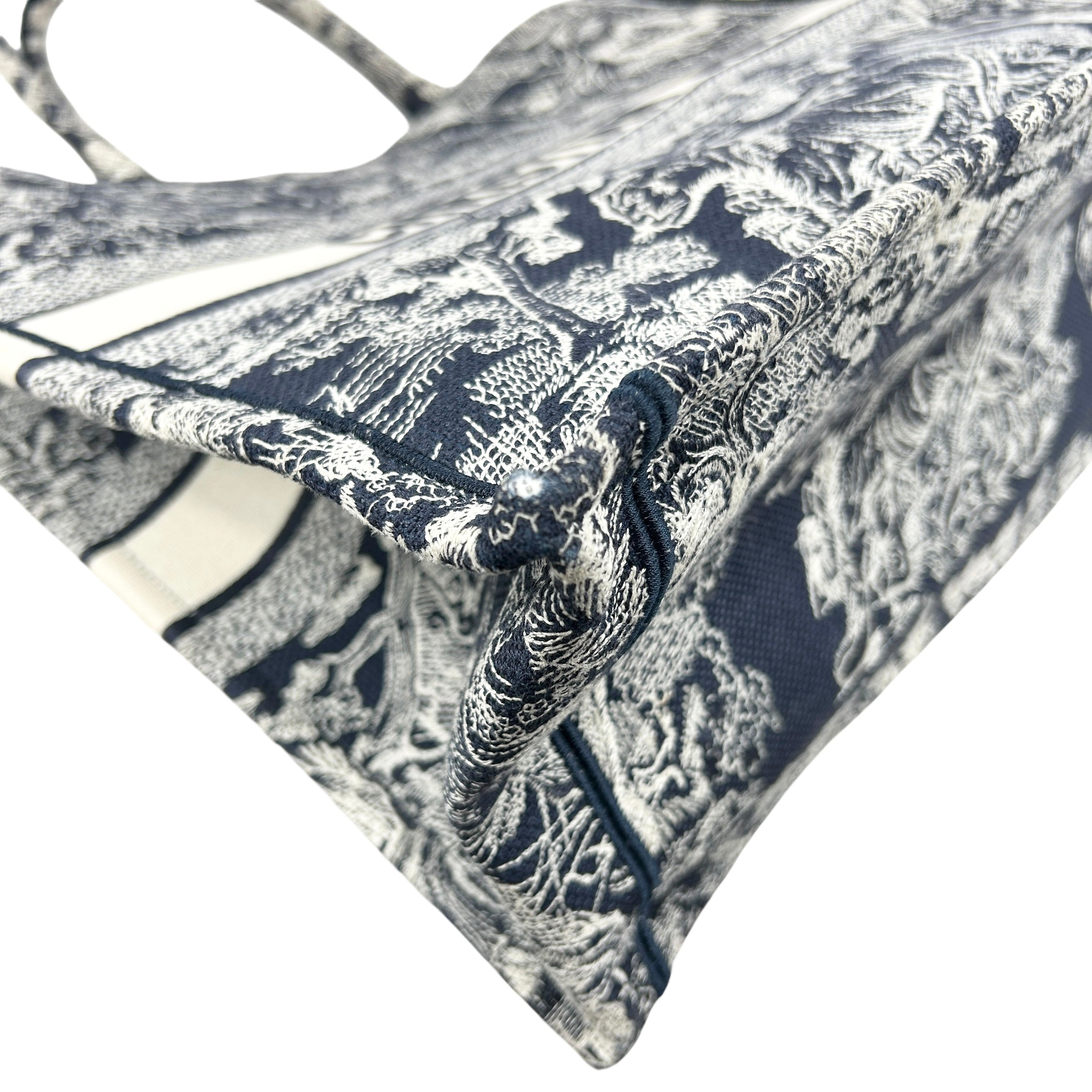 Large Toile De Jouy White/Navy Embroidery Book Tote