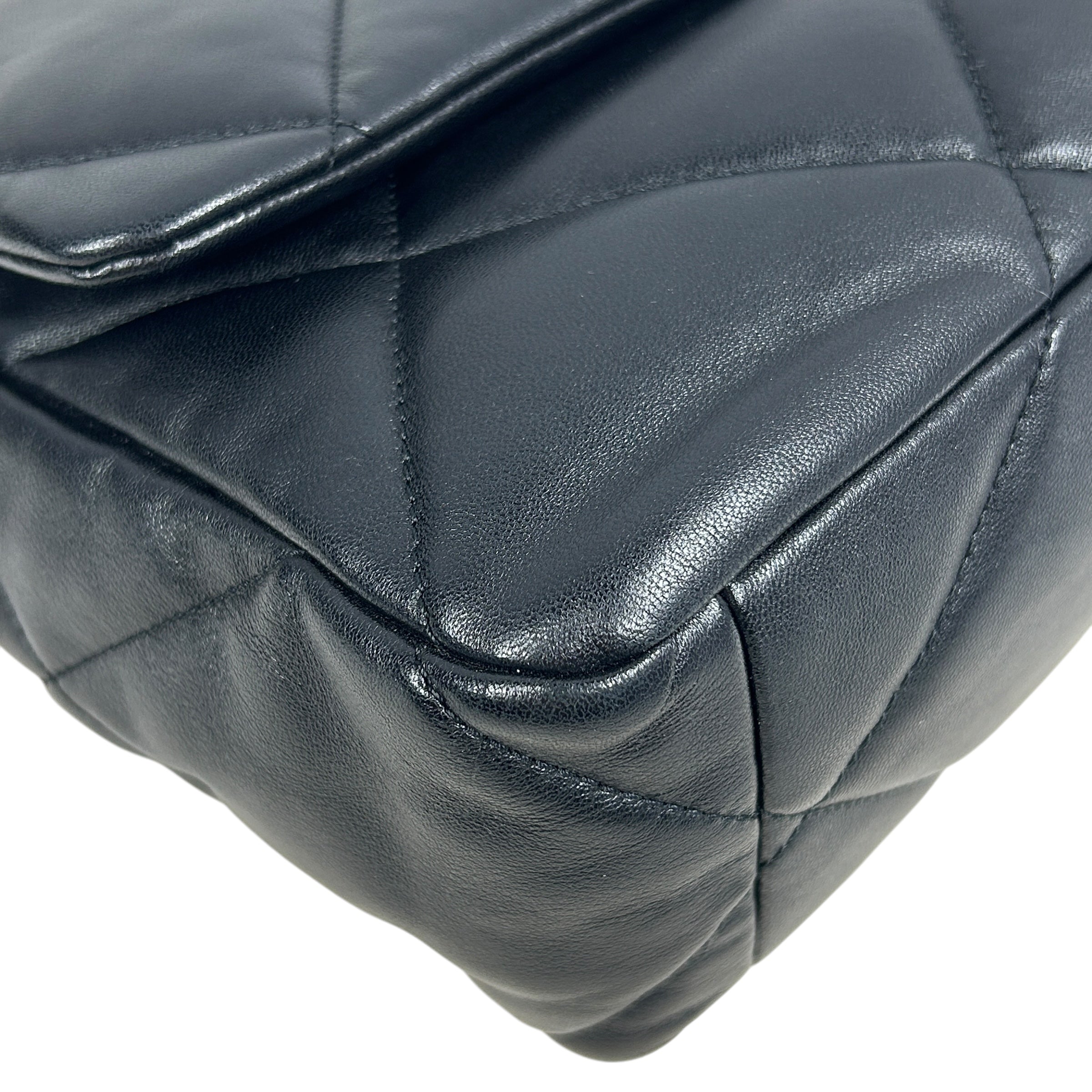 Black Lambskin Quilted Leather Large 19 w/RHW/GHW/AGHW