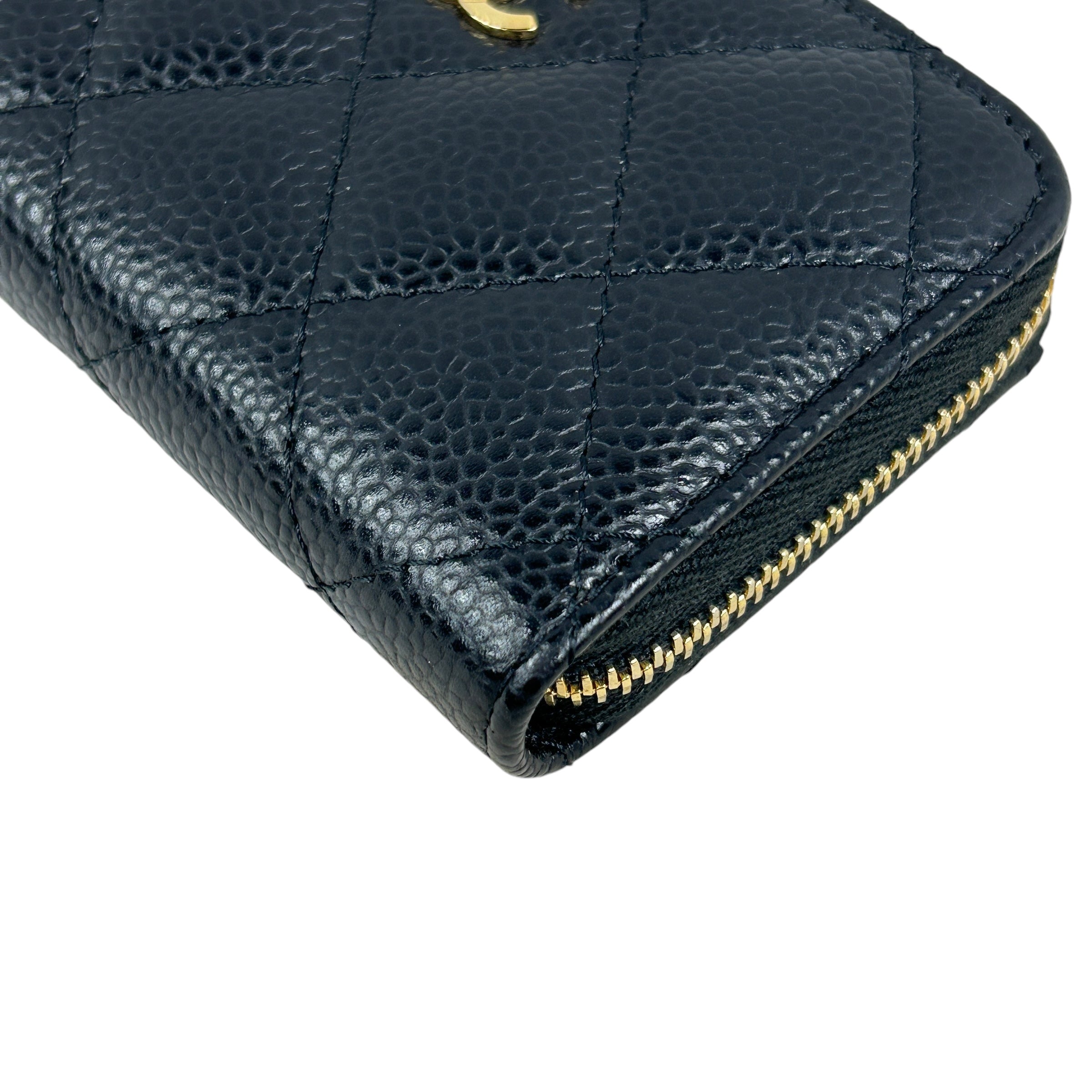 Black Caviar Quilted Zippy Card Wallet w/GHW