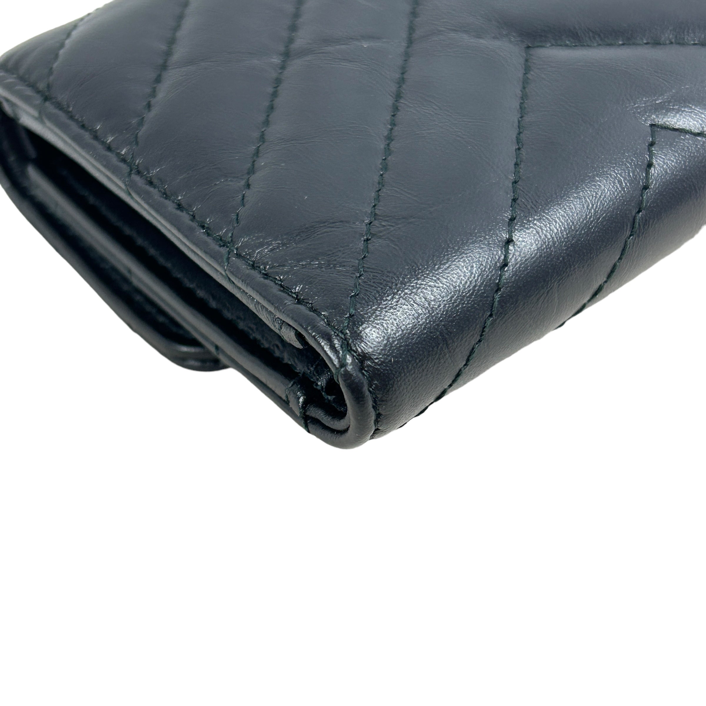 2.55 Black Aged Calfskin Chevron Reissue Trifold Compact Wallet w/SBHW