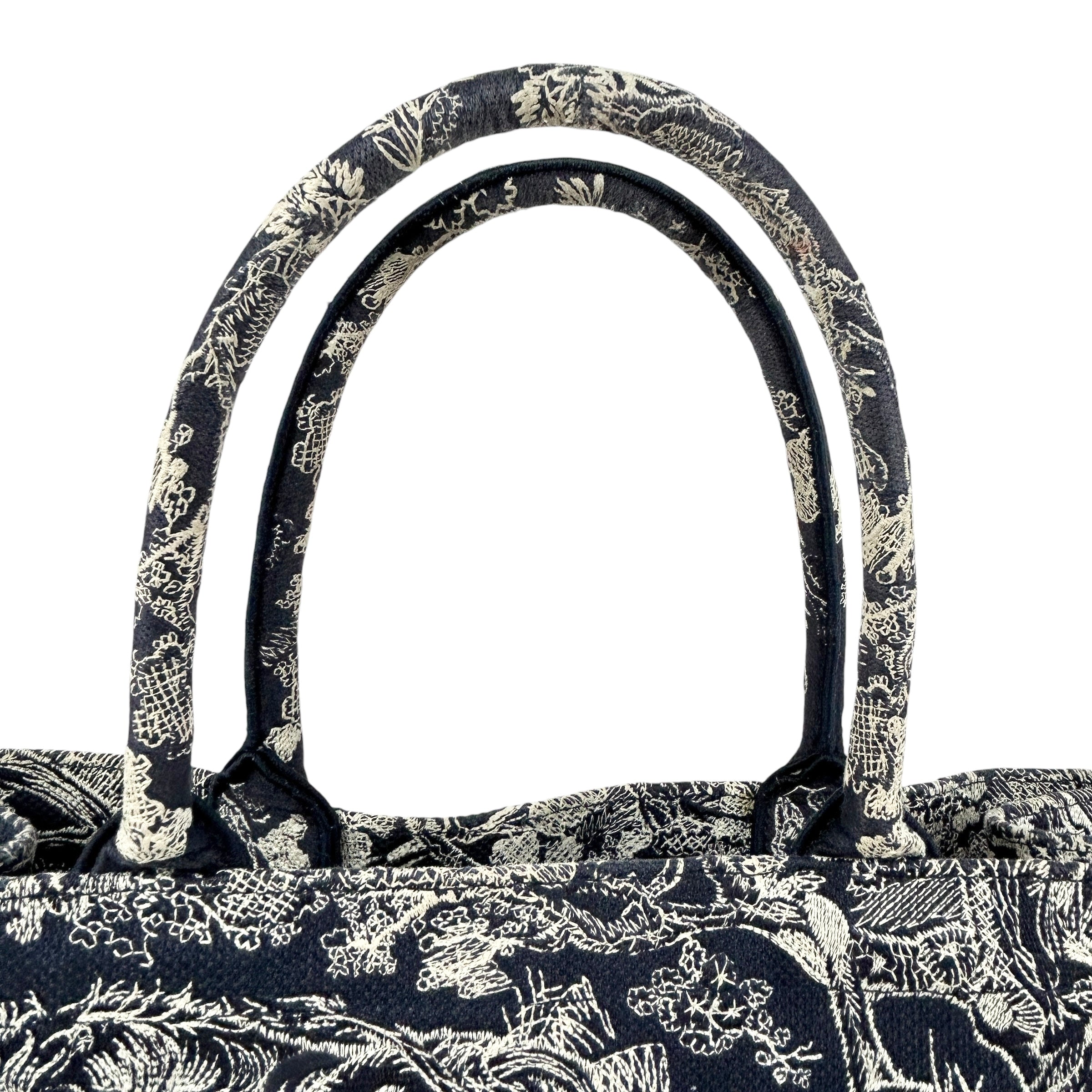 Large Toile De Jouy White/Navy Embroidery Book Tote