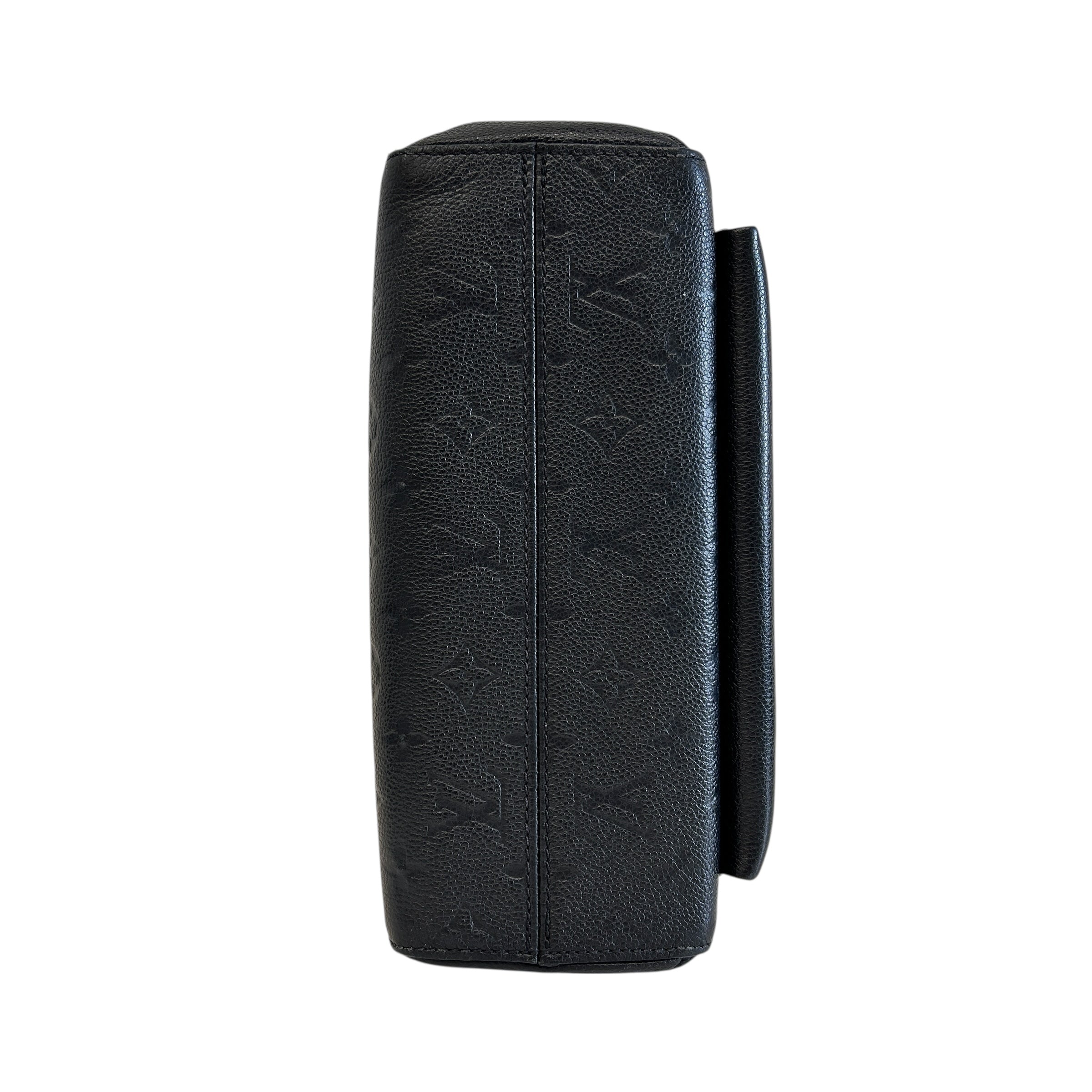 Black Monogram Vavin PM w/GHW