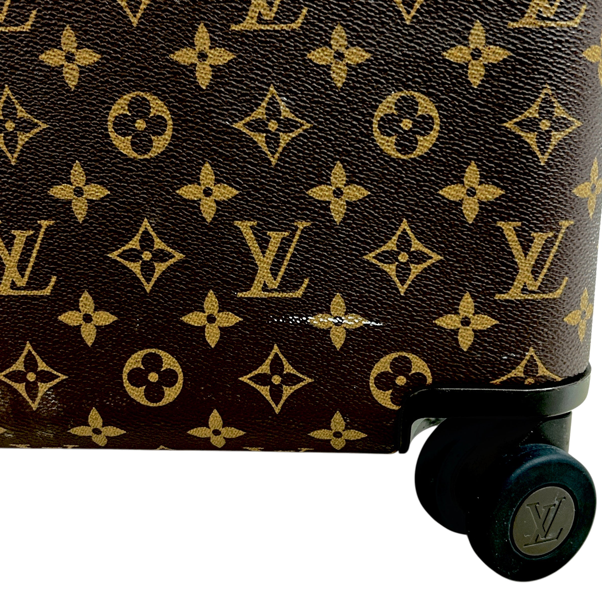 Monogram Canvas Horizon 55