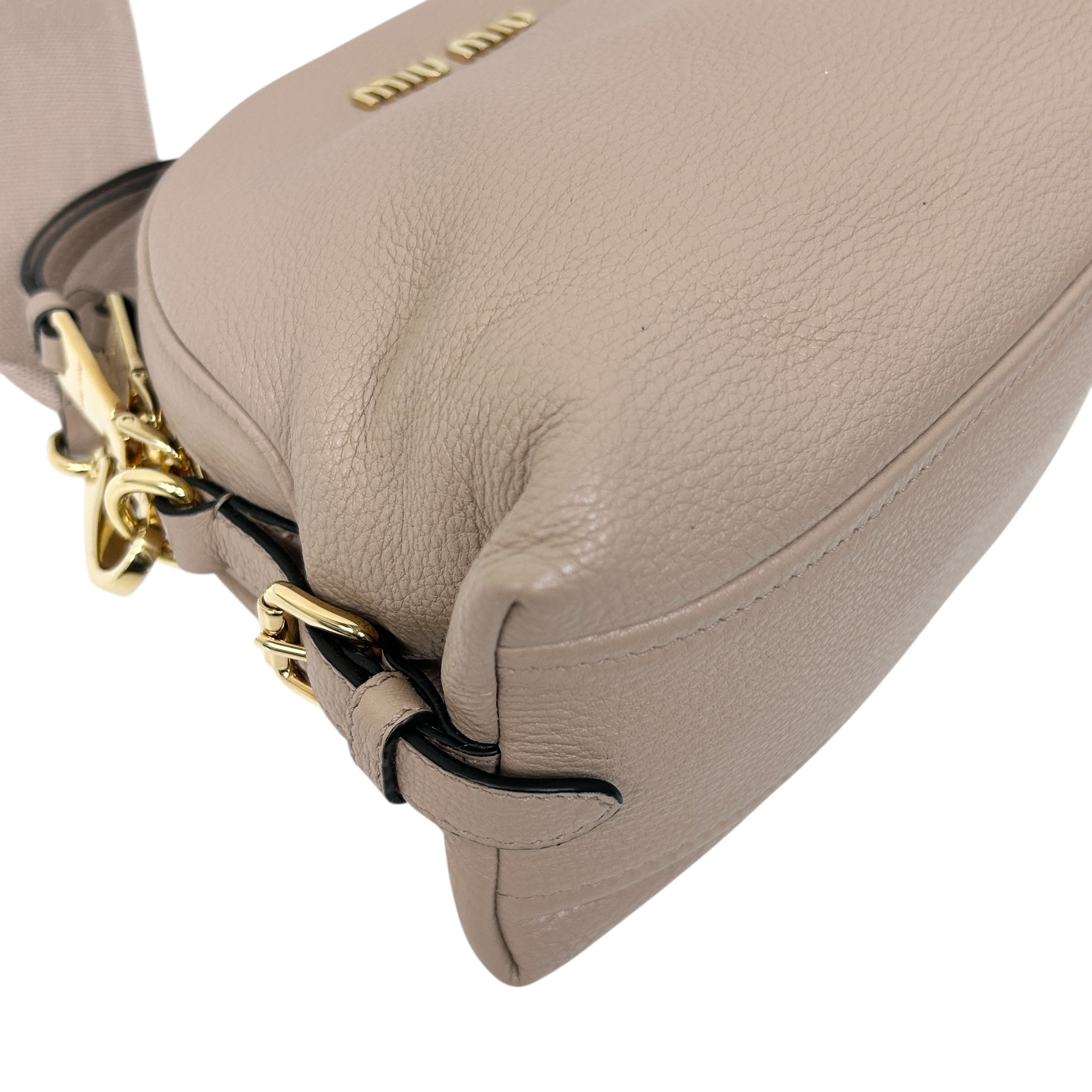 Beige Leather Pochette 2-Way Clutch Bag w/GHW